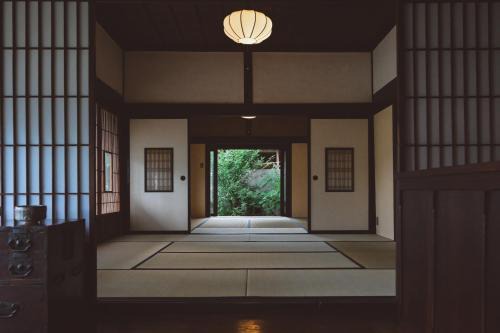 Hokuto House | ëighten Private Guesthouse Yoga Retreat 一棟貸切古民家宿エイテン