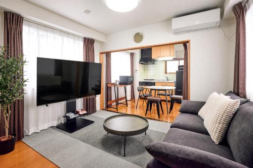 Nishigotanda Apartment | とまりーとStay 不動前 Spacious Stay 3min Fudo-mae Station Near Shibuya 2Bath