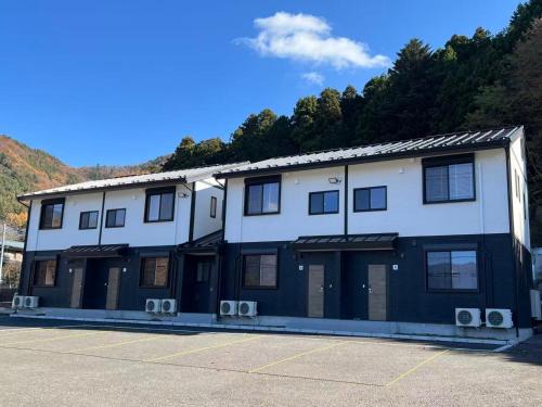 Azagawa Villa | 富士晴 湖畔 Villas 车站 餐厅 超市 缆车 游览船 步行 湖景