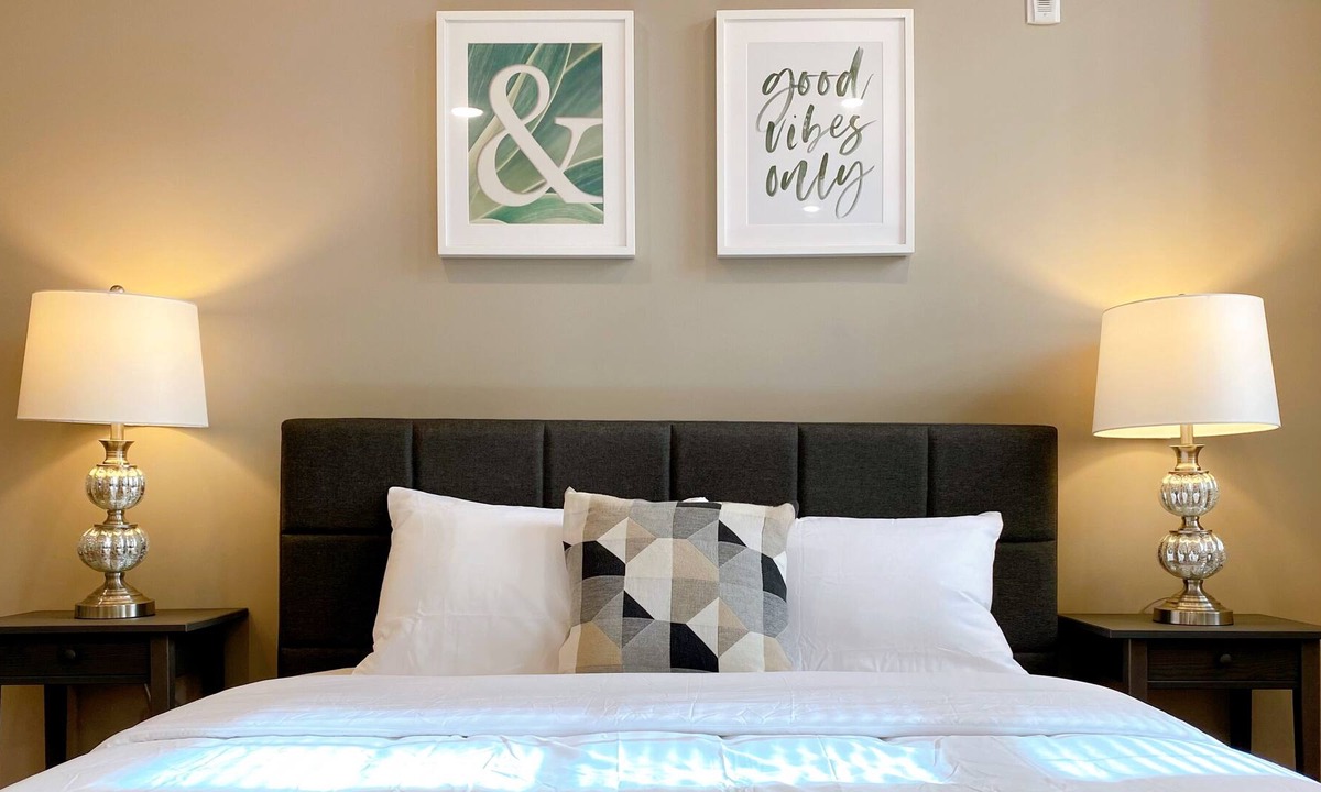 Logan Square Apartment | 念奴嬌 | Riesling Studio at City Hall