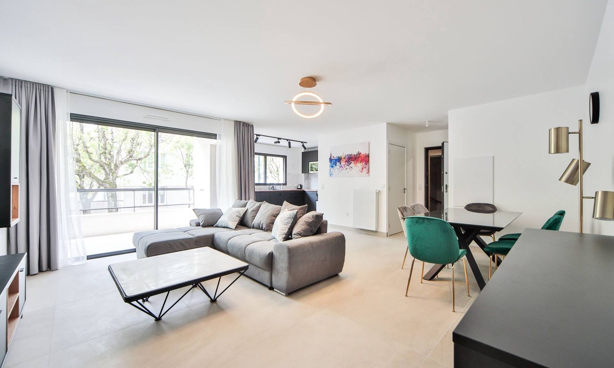 Nights Luxe | La Varenne Saint-Hilaire