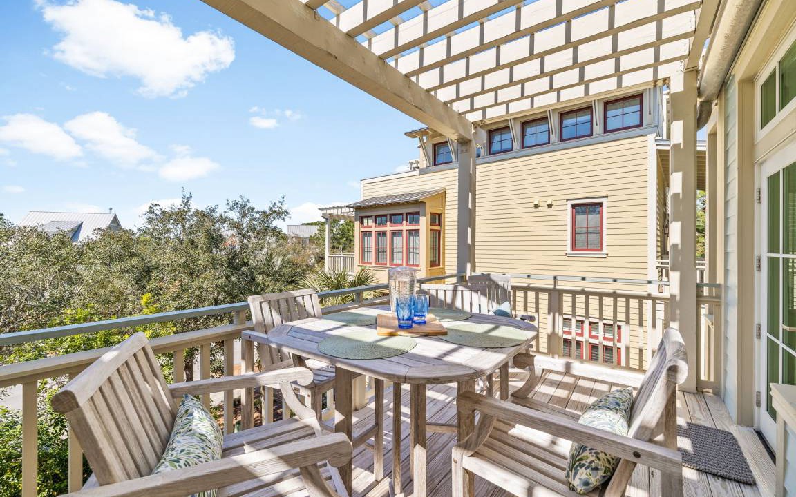 Beach District Condo | 102 m² Condo ∙ 1 bedroom ∙ 2 guests