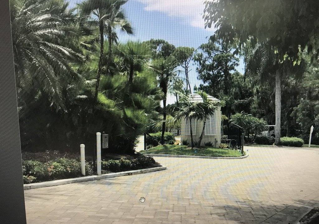 Central Naples Condo | 102 m² Condo ∙ 2 bedrooms ∙ 5 guests