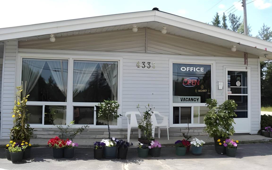 North Bay Hotel | 102 m² Motel ∙ 127 guests