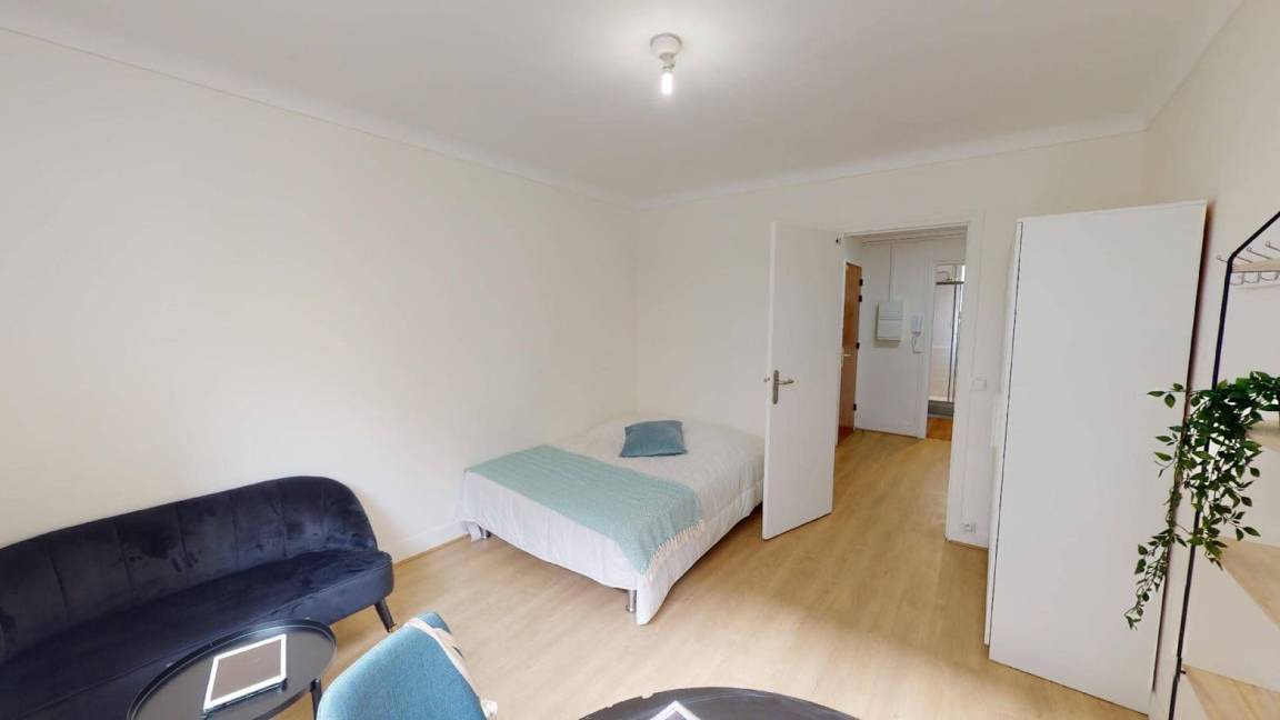 Porte d'Asnieres Resort | 106 m² Private room ∙ 1 bedroom ∙ 1 guest