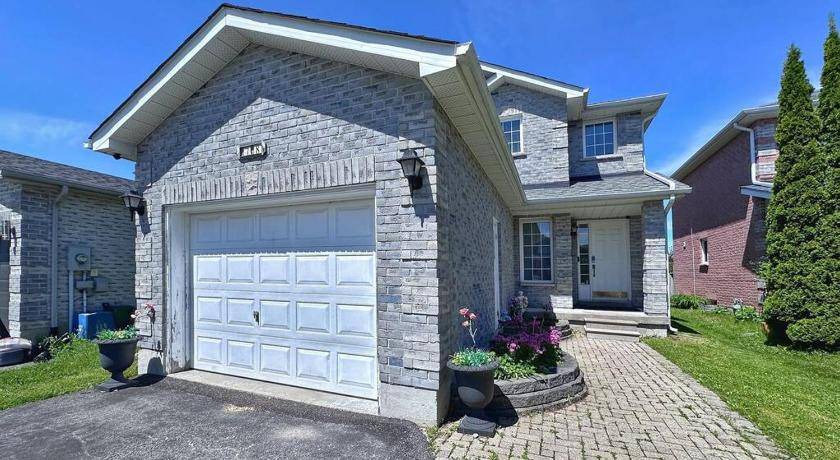 Barrie House | 111 m² House ∙ 3 bedrooms ∙ 5 guests
