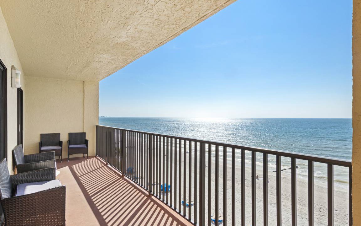 Madeira Beach Condo | 134 m² Condo ∙ 3 bedrooms ∙ 10 guests