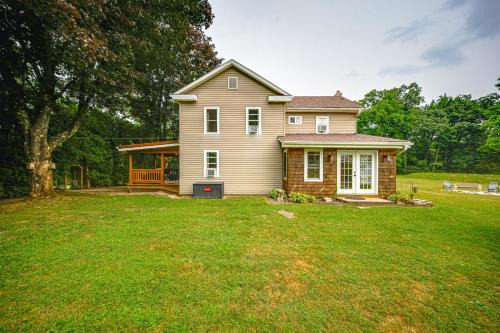 Mingoville House | 15 Mi to Penn State: Hideaway w/Fire Pit!