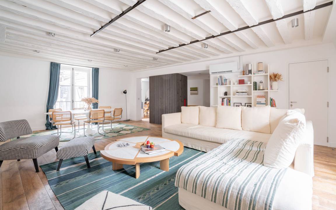 Saint-Germain-des-Pres Apartment | 150 m² Apartment ∙ 3 bedrooms ∙ 6 guests