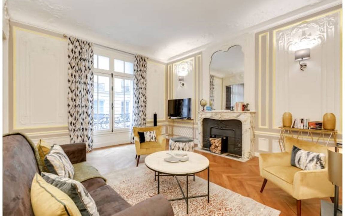 8th Arrondissement Apartment | 160 m² Apartment ∙ 3 bedrooms ∙ 6 guests