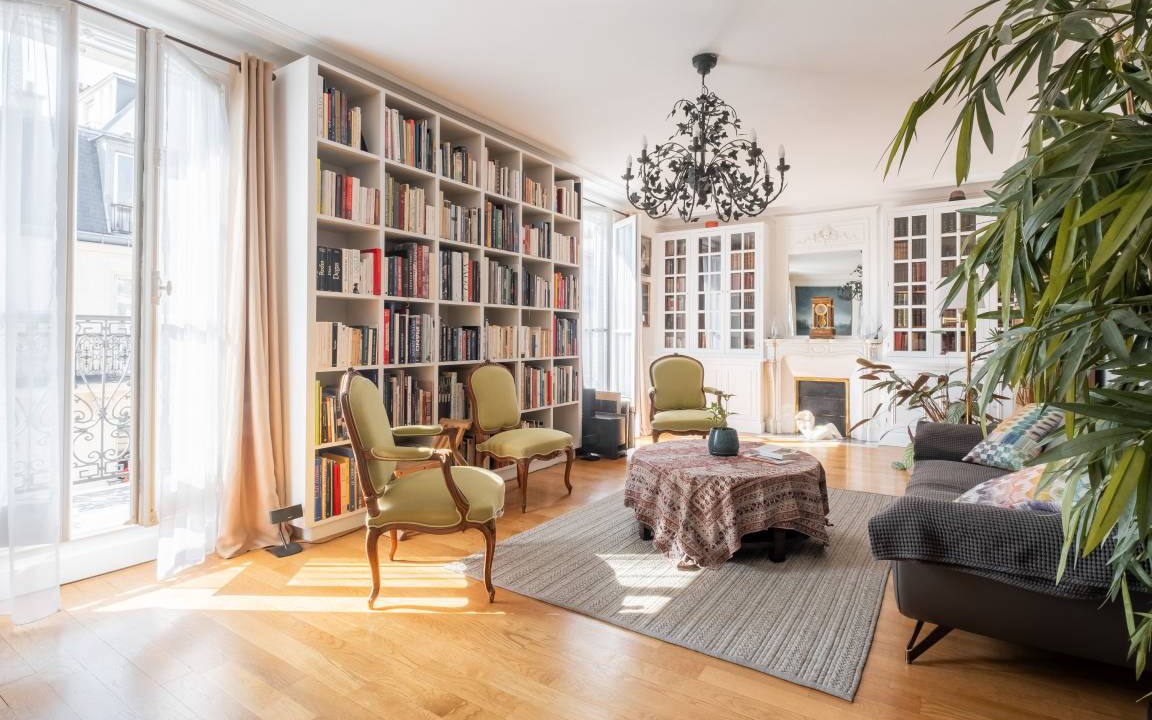 17th Arrondissement Apartment | 180 m² Apartment ∙ 5 bedrooms ∙ 7 guests