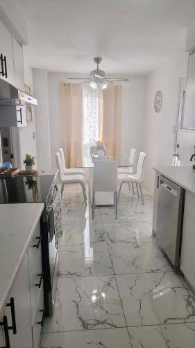 Malton House | 186 m² House ∙ 1 bedroom ∙ 2 guests