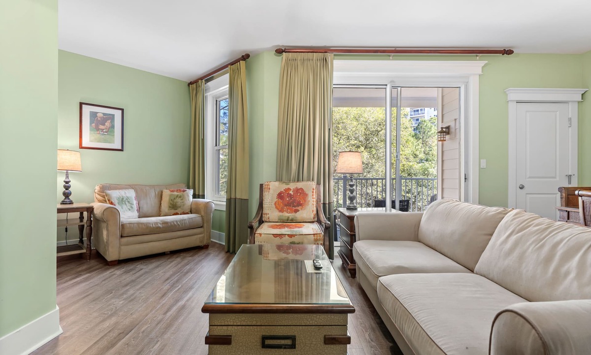 Baytowne Wharf Condo | 1BR Baytowne Condo with Lush Resort View! Tram, Walk to Wharf, Pool & Hot Tub