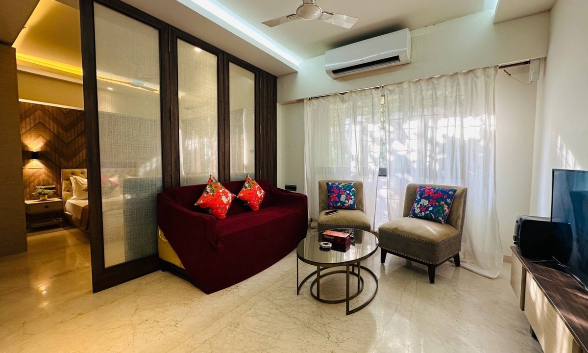 Kurla Apartment | 1BR Service Apartment B-804 BKC By Florastays