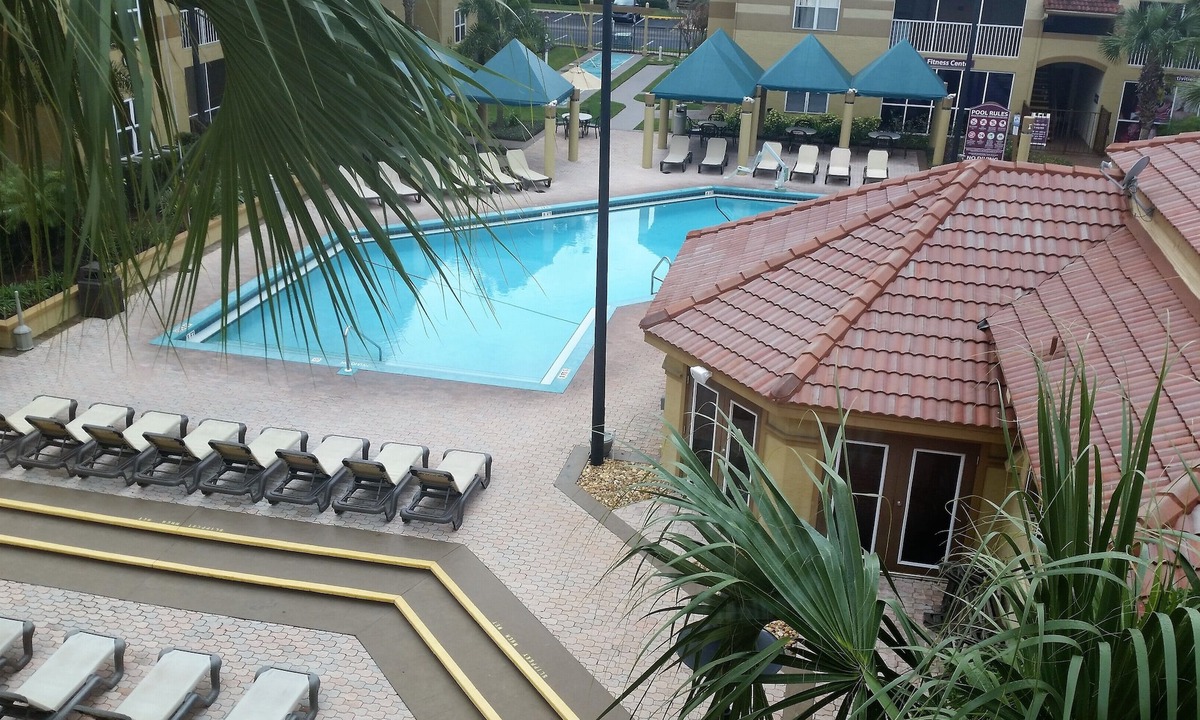 Florida Central Atlantic Coast Condo | 2-BEDRM CONDO: 2 OUTDOOR HOTTUBS: 3 HEATED POOLS: DISNEY ONLY 3 BLOCKS AWAY