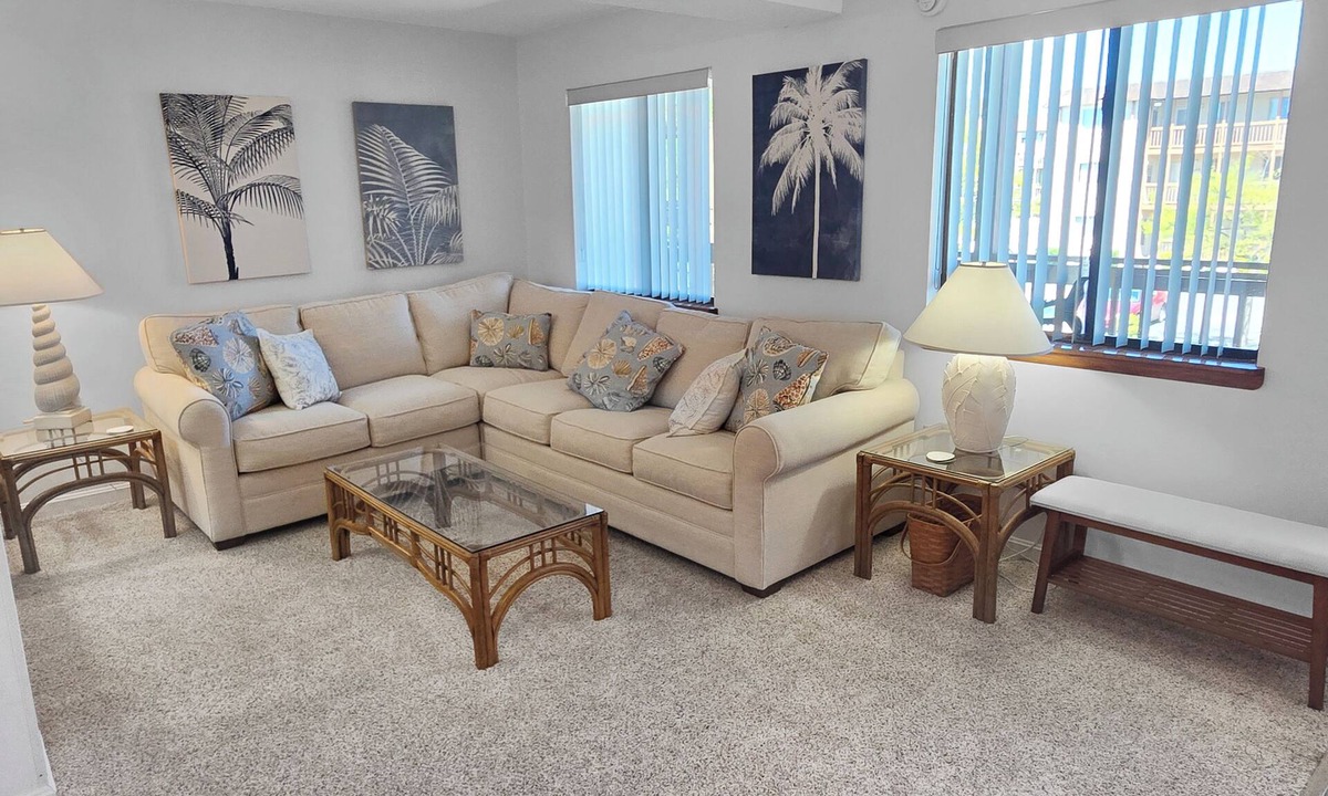 Caine Woods Condo | 2 Bedroom 2 Bathroom Condo with outdoor pool in North Ocean City! LC 263