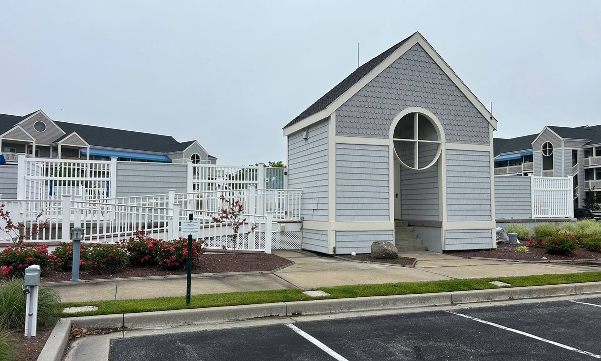 Heron Harbour Isle Condo | 2-bedroom condo w/boatslip, Island at Hidden Harbour in Ocean City MD-sleeps 6