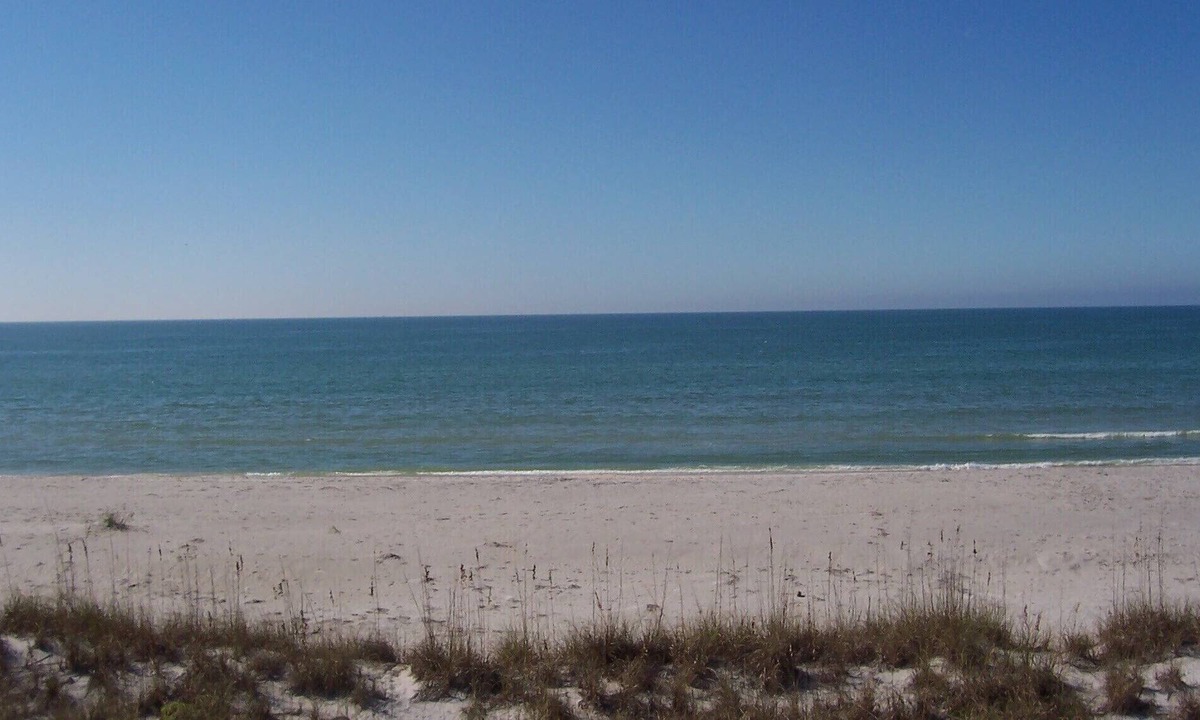 Palm Island Cottage | 2 bedrooms, 2 bath Cottages, Palm Island, Beach Access, Heated Pool, Boat Dock