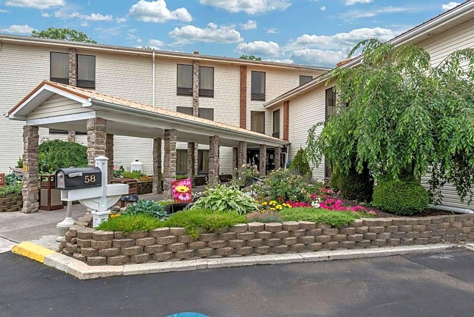 Milnesville Hotel | 2-Star Hotel ∙ Comfort Inn West Hazleton