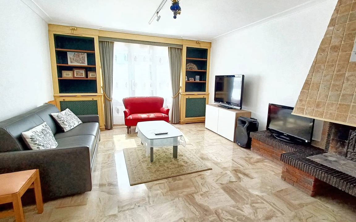 Bondy House | 200 m² House ∙ 5 bedrooms ∙ 10 guests