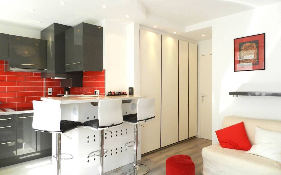 Neuilly-sur-Seine Apartment | 23 m² Apartment ∙ 2 guests
