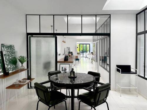 Montreuil Villa | 230 m² Villa ∙ 3 bedrooms ∙ 6 guests