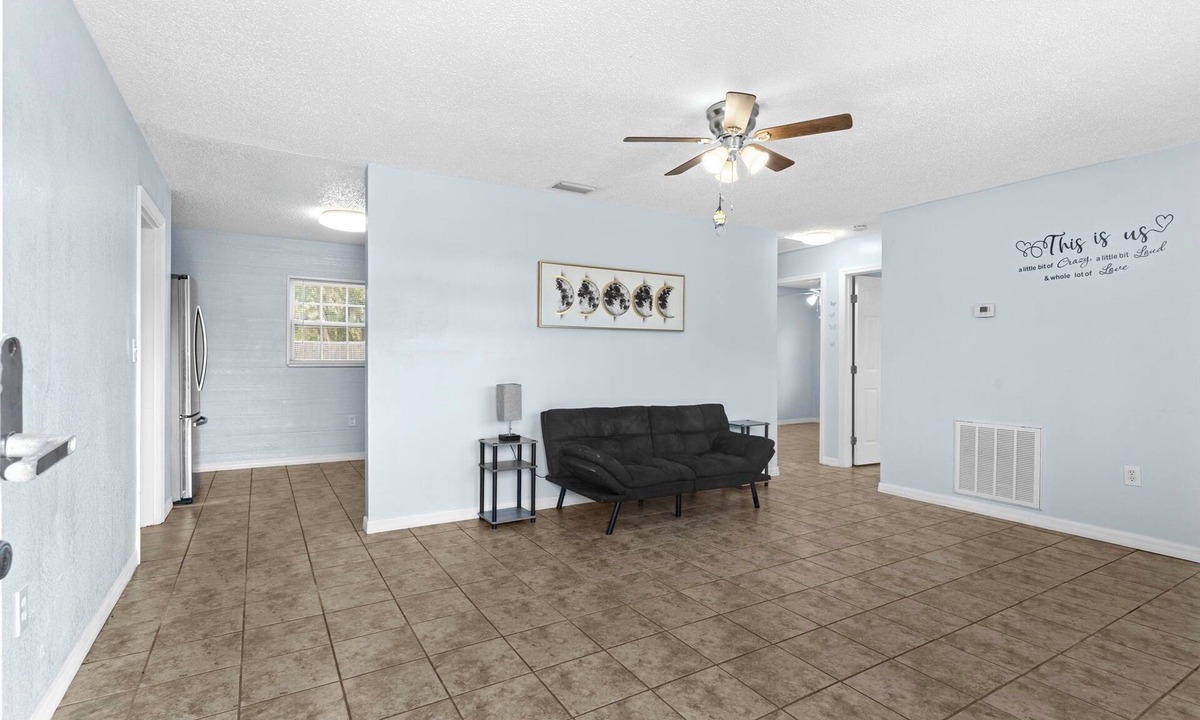 Florida South Atlantic Coast House | 2334 - Peaceful 3-bedroom house with AC in Avon Park