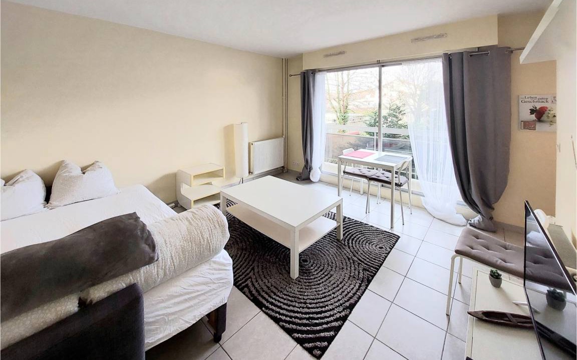 Les Pavillons-sous-Bois Apartment | 24 m² Apartment ∙ 3 guests