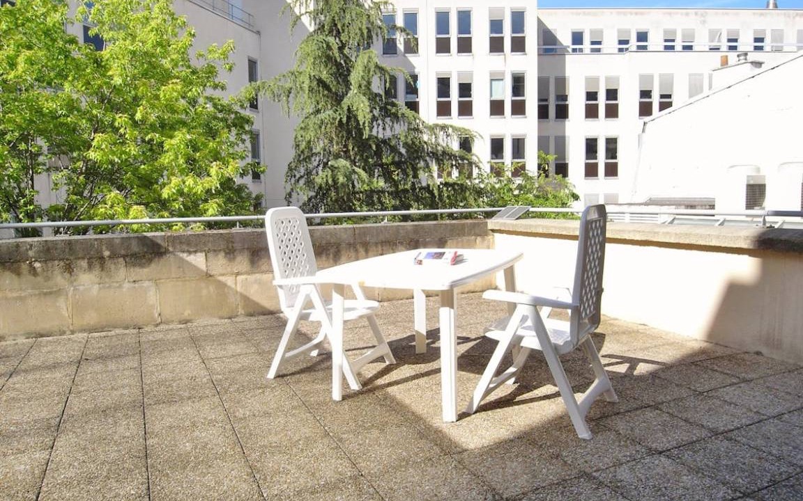 Champs-Elysees Apartment | 25 m² Apartment ∙ 2 guests