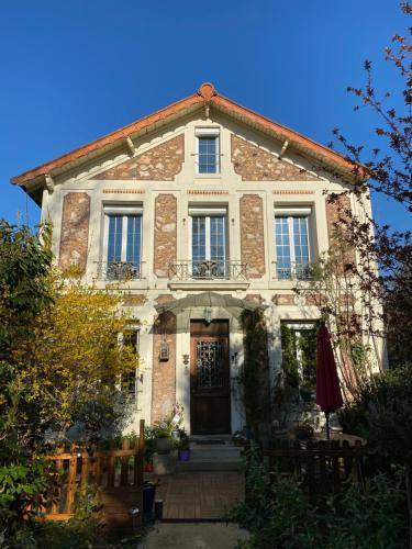 Villiers-sur-Marne Bed & Breakfast | 25 m² Bed and breakfast ∙ 2 guests