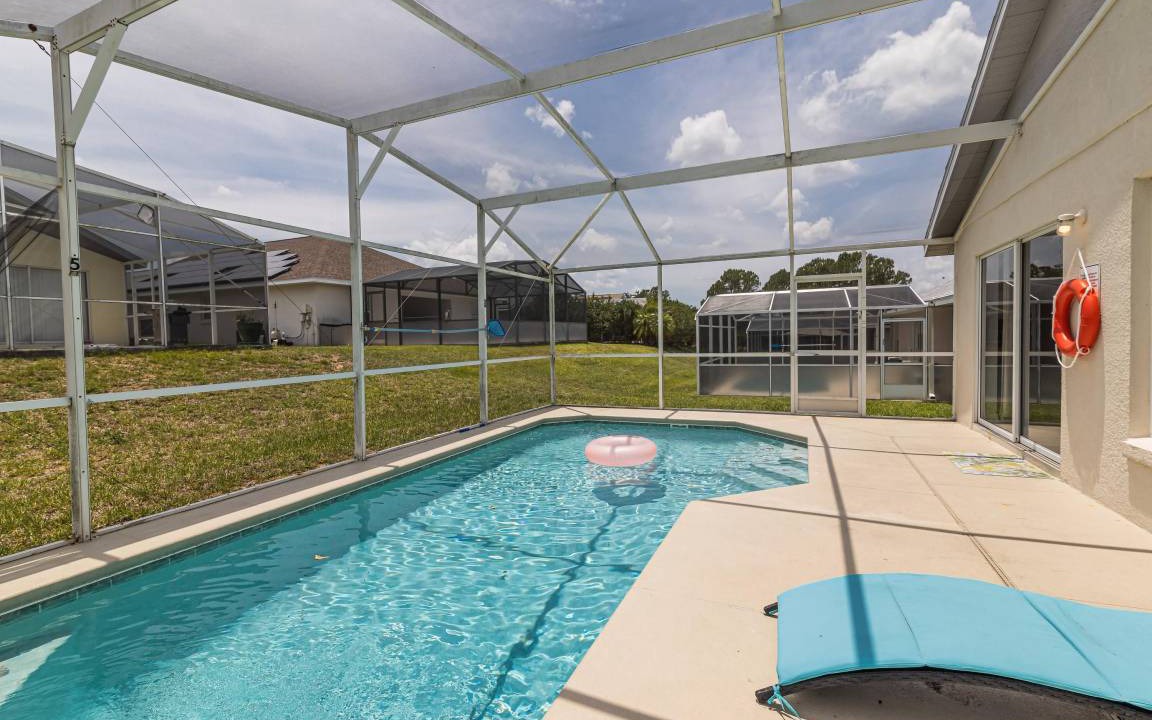 Florida Pines House | 260 m² House ∙ 4 bedrooms ∙ 8 guests