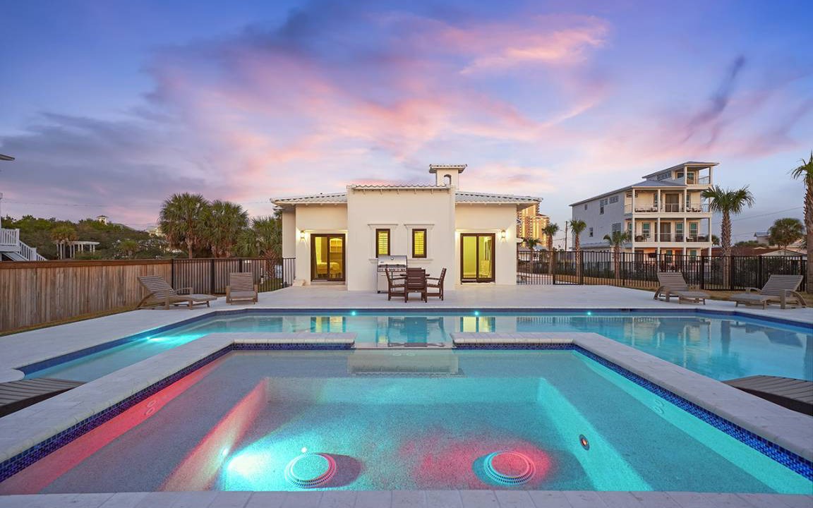 Gulf Pines House | 297 m² House ∙ 6 bedrooms ∙ 16 guests