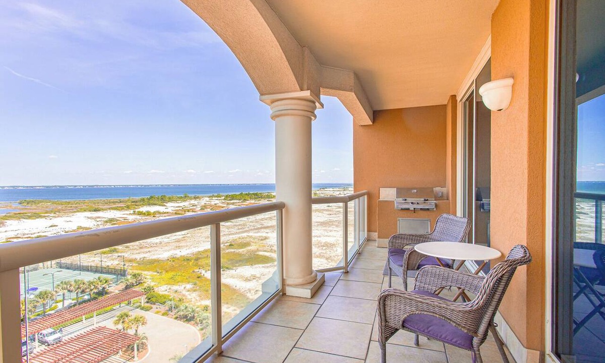 Pensacola Beach Condo | 2B Island View Tower 3- Great for Families!