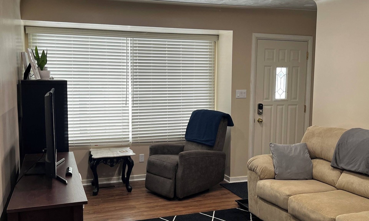 Hespeler House | 3 Bedroom Bungalow in a quiet area close to Hespeler’s downtown