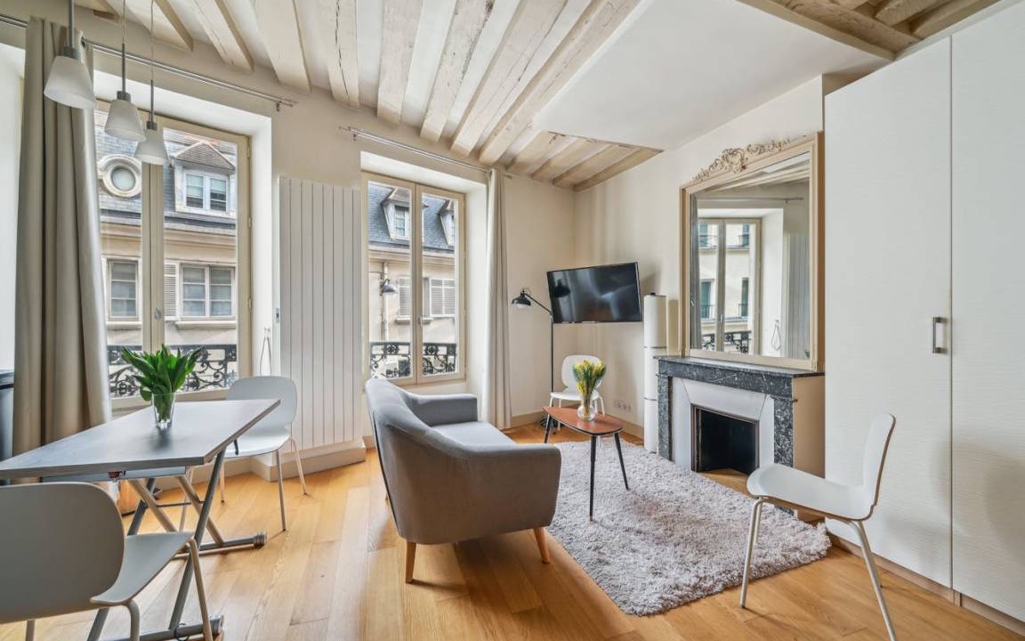 Saint-Germain-des-Pres Apartment | 32 m² Apartment ∙ 1 bedroom ∙ 2 guests