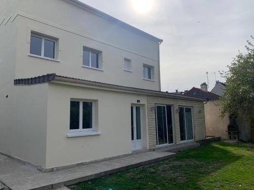Bondy Bed & Breakfast | 350 m² Bed and breakfast ∙ 2 guests
