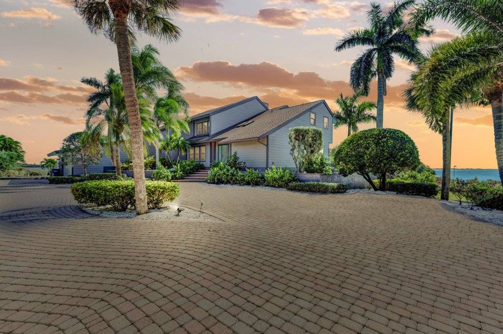 Bayshore Gardens House | 359 m² House ∙ 5 bedrooms ∙ 12 guests