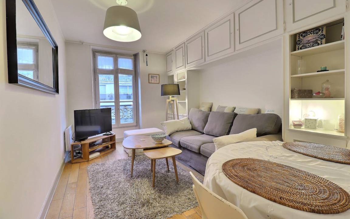 Neuilly-sur-Seine Apartment | 38 m² Apartment ∙ 1 bedroom ∙ 2 guests