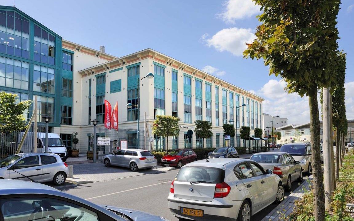 Serris Apartment | 39 m² Serviced apartment ∙ 127 guests
