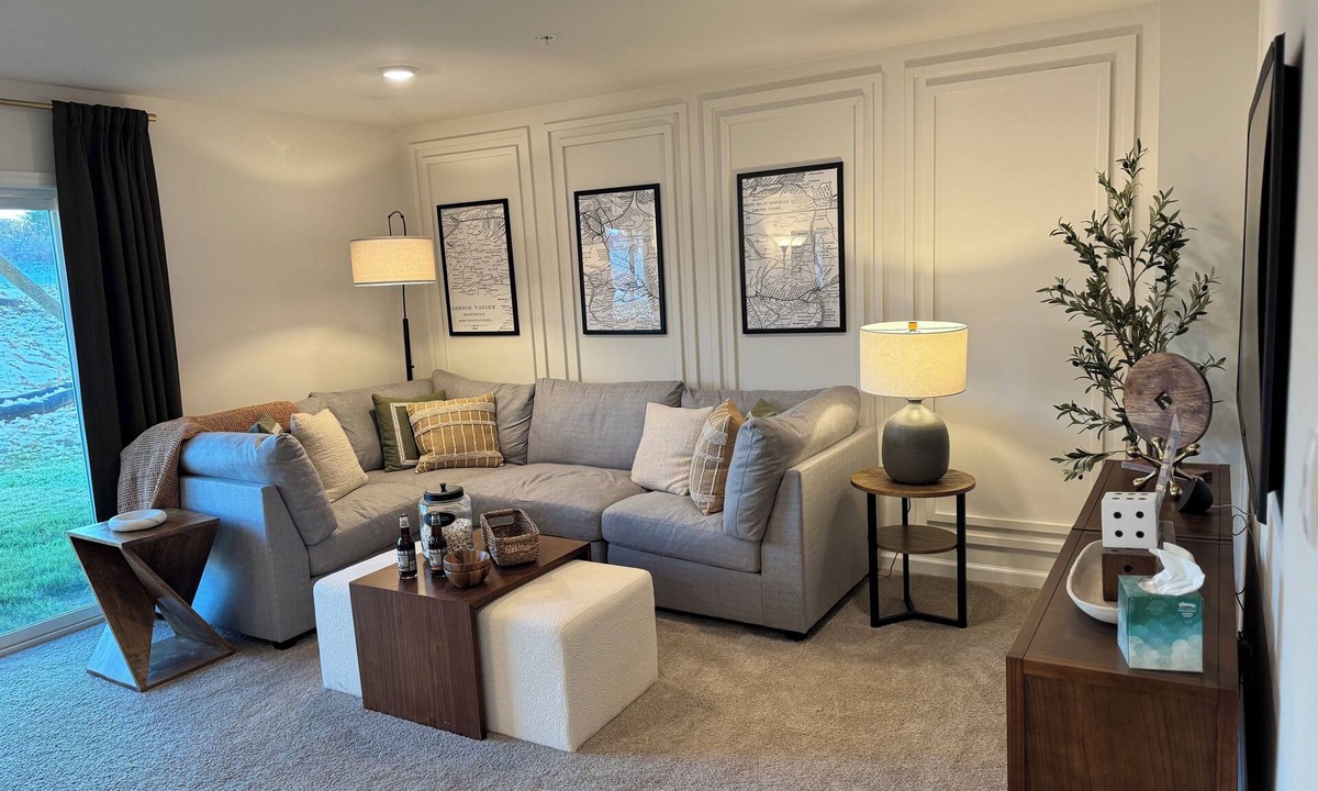 Breinigsville House | 3BR beautiful townhome for your weekend/holiday getaway