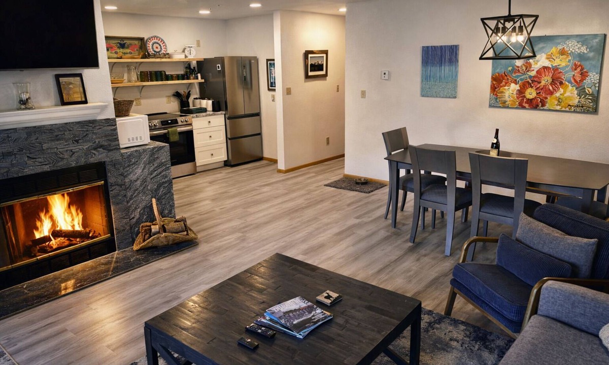 Durango House | 3BR Dog Friendly Townhome between Ski Resort and Downtown
