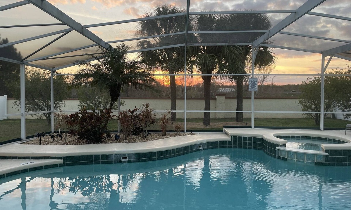 Indian Ridge House | 4 BEDROOM/3 BATH WITH PRIVATE POOL, CLOSE TO DISNEY/FOUR CORNERS/KISSIMMEE