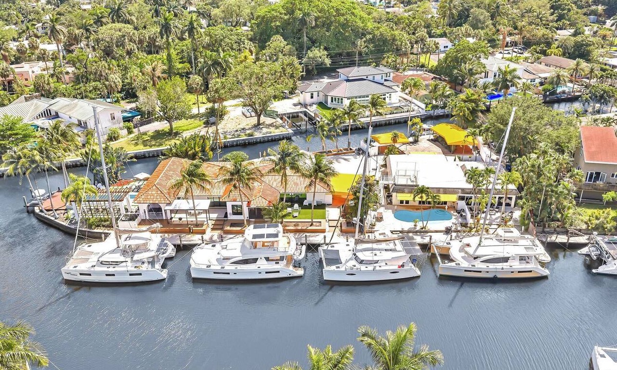 Sailboat Bend House | 4-bedroom villa in fabulous Fort Lauderdale with resort like amenities