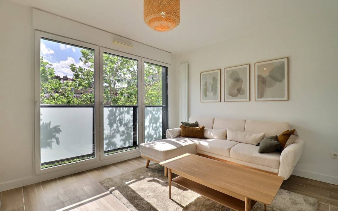 Republique–Point-du-Jour Apartment | 40 m² Apartment ∙ 1 bedroom ∙ 2 guests