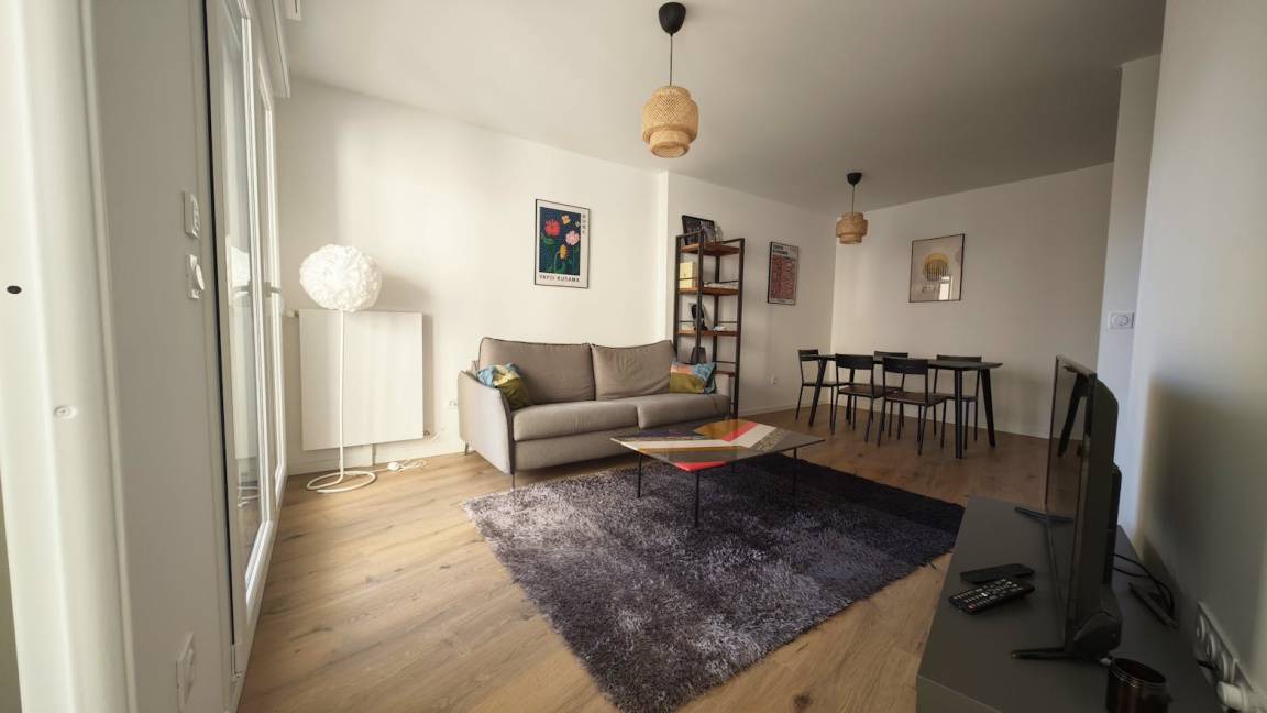 Saint-Ouen Apartment | 45 m² Apartment ∙ 1 bedroom ∙ 4 guests