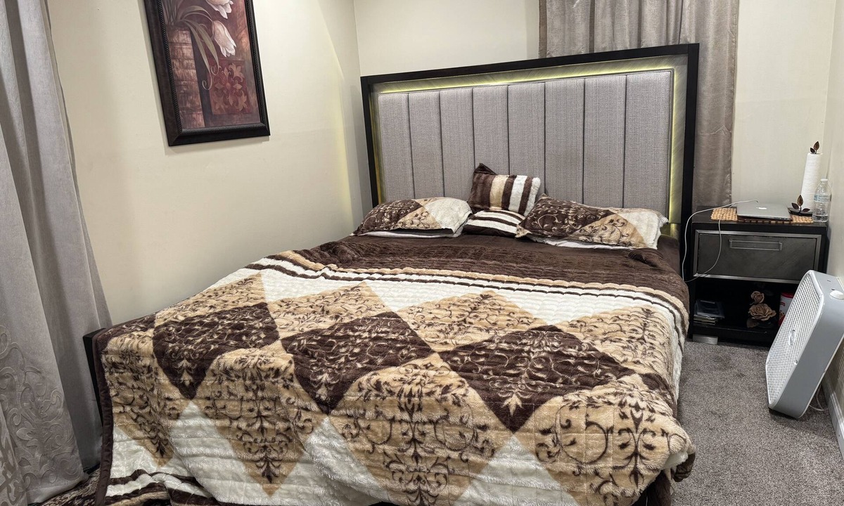 Keansburg Hotel | 5-bedroom motel in Keansburg including all facilities