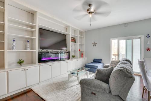 South River Apartment | 5 Mi to Rutgers University: New Jersey Guest Suite