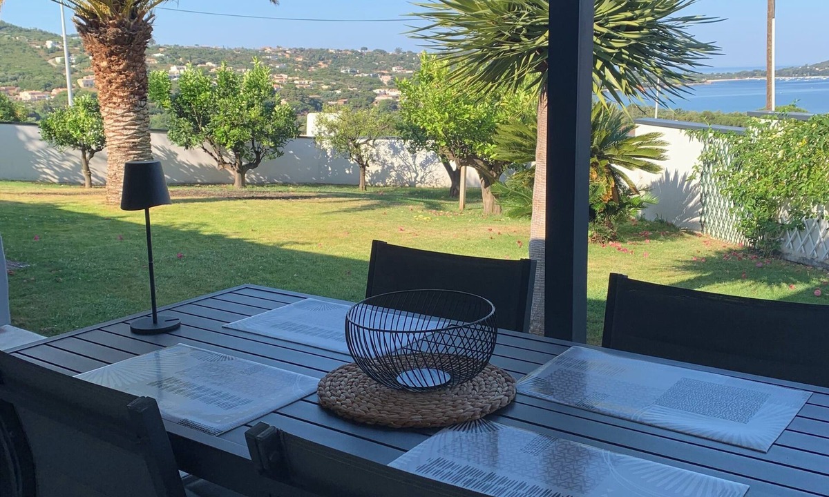 Molini Apartment | 50m2 garden level, 400 m from Agosta beach