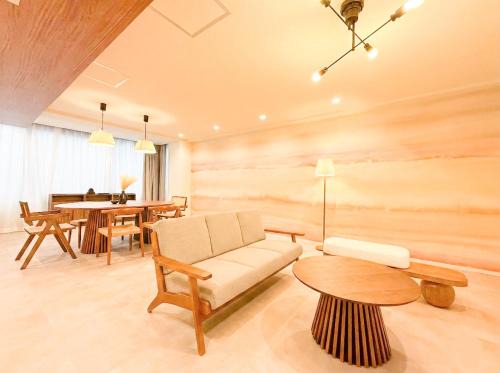 Shinbashi Apartment | 52 House Shimbashi