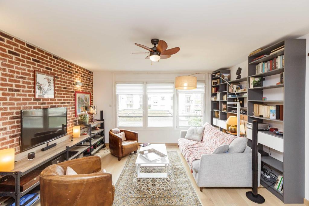 19th Arrondissement Apartment | 53m with balcony near the Parc de la Villette
